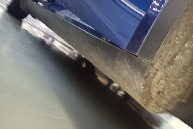 Used Tesla Model Y 2022 Rear-Wheel-Drive Version Right Side Sill