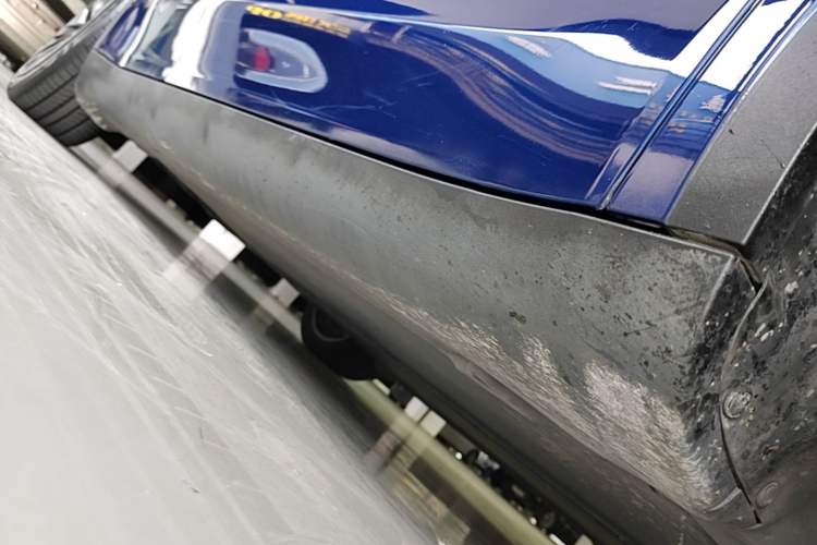 Used Tesla Model Y 2022 Revised Version Rear-Wheel Drive Right Side Sill