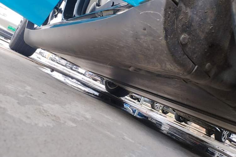 Used Tesla Model Y 2022 Revised Version Rear-Wheel Drive Right Side Sill