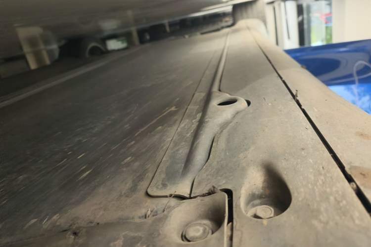 Used Tesla Model Y 2022 Rear-Wheel-Drive Version Right Side Sill