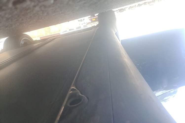 Used Tesla Model Y 2022 Revised Version Long-Range All-Wheel Drive Right Side Sill