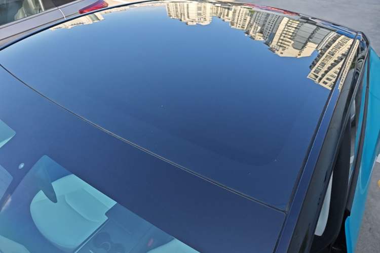 Used Tesla Model Y 2022 Rear-Wheel-Drive Version Roof