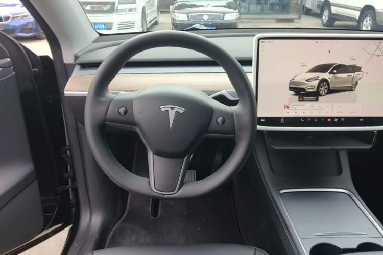 Used Tesla Model Y 2022 Revised Version Rear-Wheel Drive Steering Wheel