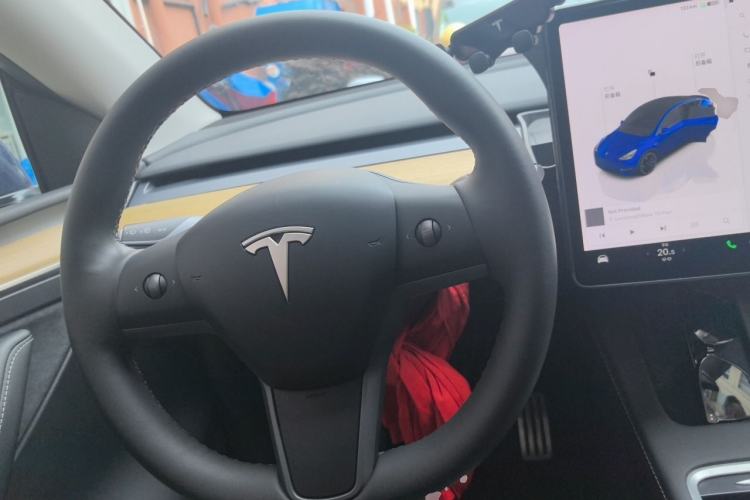 Used Tesla Model Y 2022 Performance High-Performance All-Wheel-Drive Version Steering Wheel