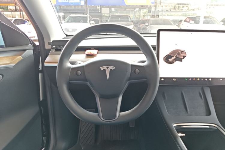 Used Tesla Model Y 2022 Revised Version Rear-Wheel Drive Steering Wheel