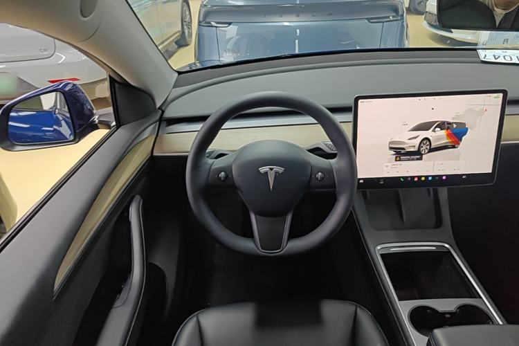 Used Tesla Model Y 2022 Revised Version Rear-Wheel Drive Steering Wheel