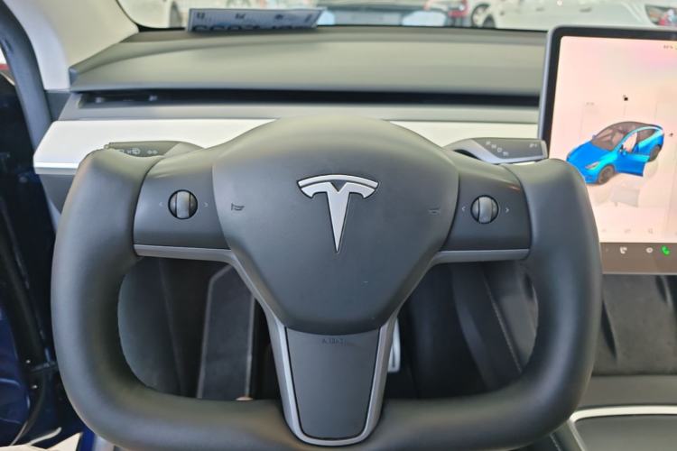 Used Tesla Model Y 2022 Performance High-Performance All-Wheel-Drive Version Steering Wheel