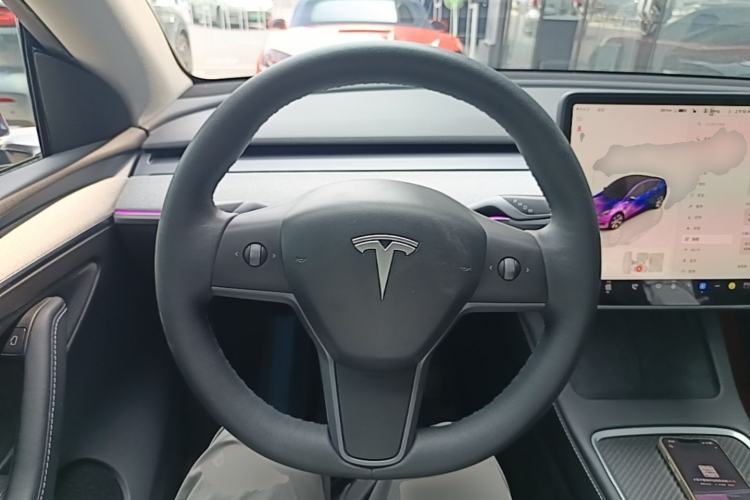 Used Tesla Model Y 2022 Long-Range All-Wheel-Drive Version Steering Wheel