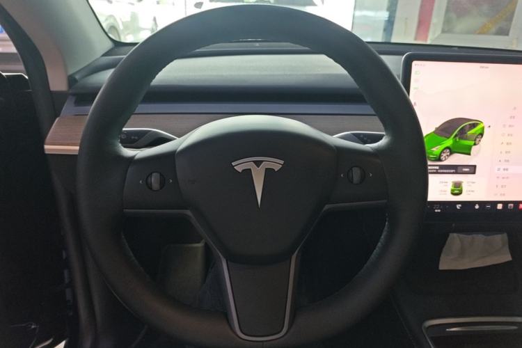 Used Tesla Model Y 2022 Rear-Wheel-Drive Version Steering Wheel