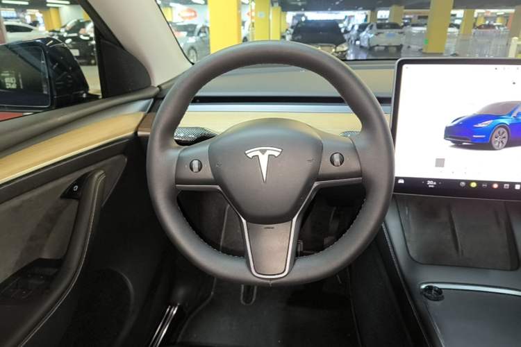 Used Tesla Model Y 2022 Rear-Wheel-Drive Version Steering Wheel