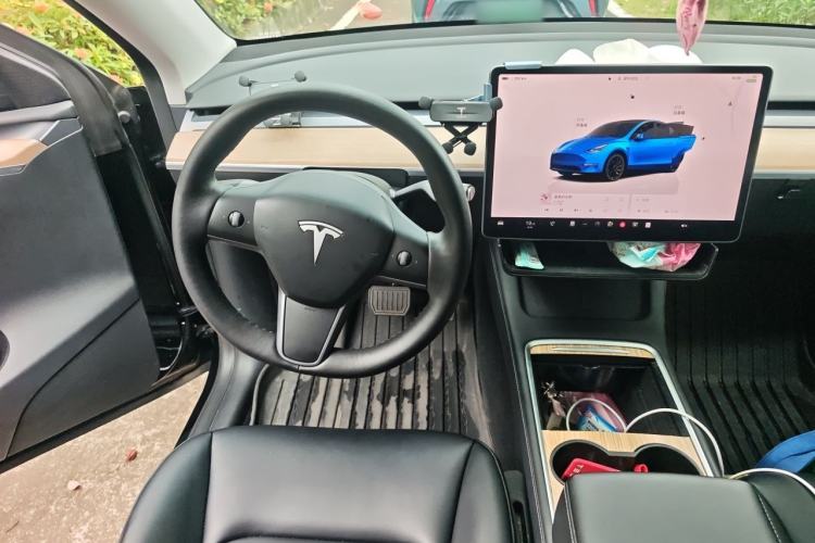 Used Tesla Model Y 2022 Rear-Wheel-Drive Version Steering Wheel