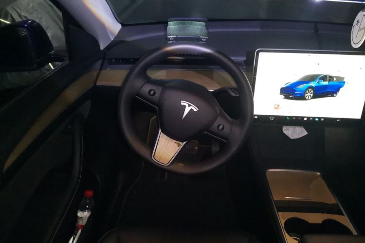 Used Tesla Model Y 2022 Revised Version Long-Range All-Wheel Drive Steering Wheel