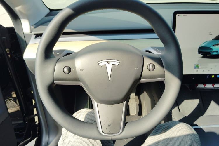 Used Tesla Model Y 2022 Revised Version Rear-Wheel Drive Steering Wheel