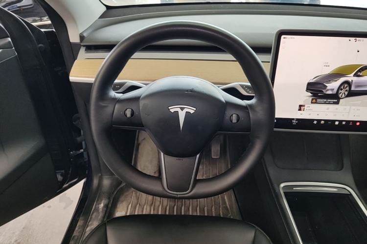 Used Tesla Model Y 2022 Revised Version Rear-Wheel Drive Steering Wheel