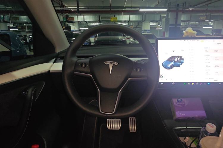 Used Tesla Model Y 2022 Performance High-Performance All-Wheel-Drive Version Steering Wheel