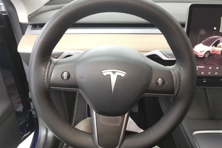 Used Tesla Model Y 2022 Rear-Wheel-Drive Version Steering Wheel