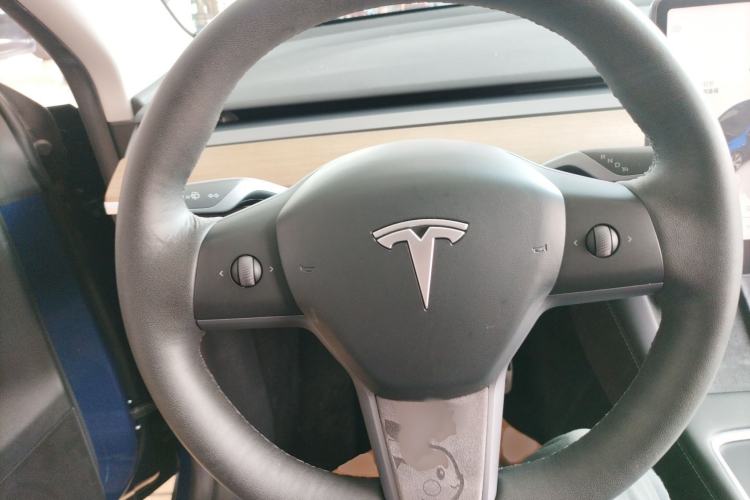 Used Tesla Model Y 2022 Revised Version Rear-Wheel Drive Steering Wheel