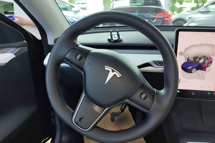 Used Tesla Model Y 2022 Rear-Wheel-Drive Version Steering Wheel