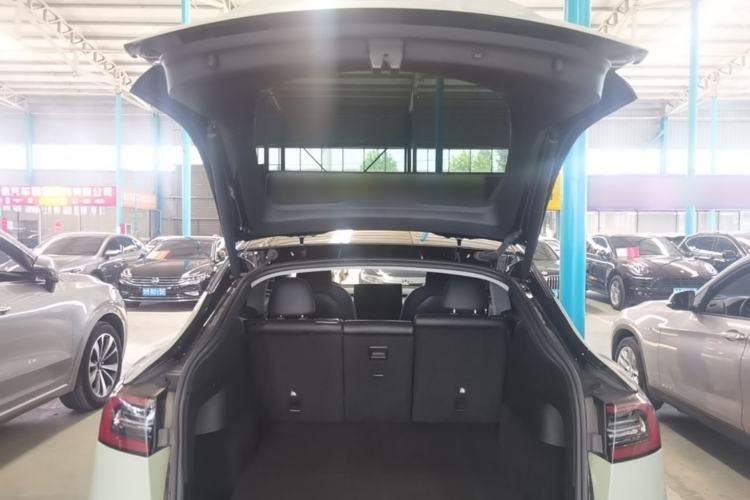 Used Tesla Model Y 2022 Rear-Wheel-Drive Version Trunk