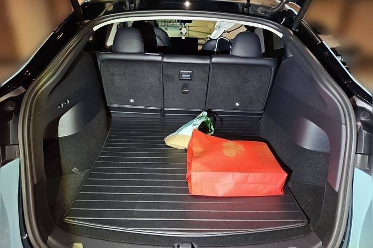 Used Tesla Model Y 2022 Rear-Wheel-Drive Version Trunk