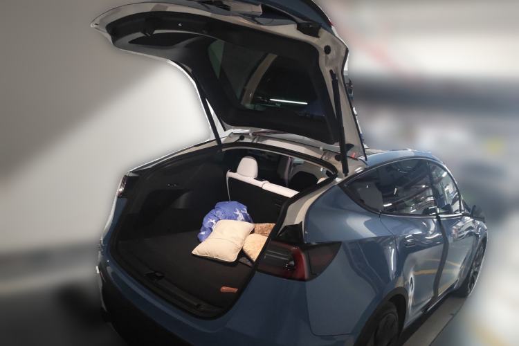 Used Tesla Model Y 2022 Performance High-Performance All-Wheel-Drive Version Trunk