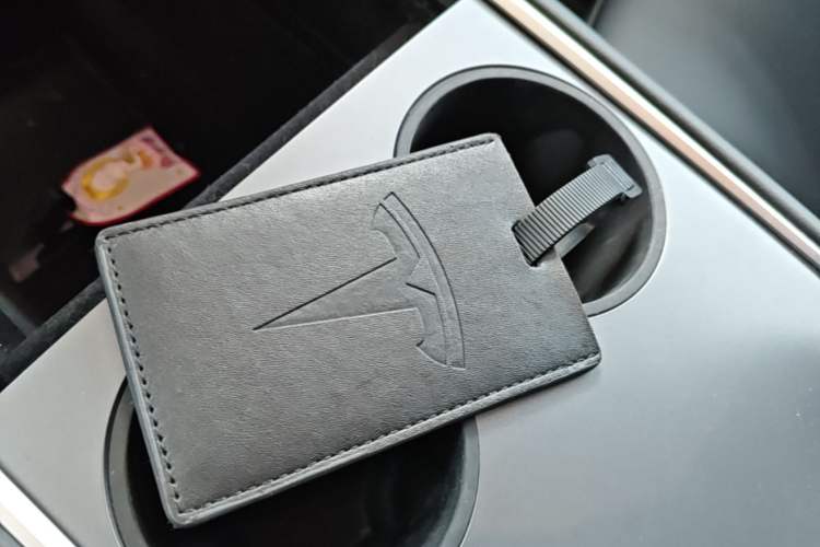 Used Tesla Model Y 2022 Revised Version Rear-Wheel Drive Vehicle Key