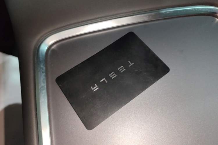 Used Tesla Model Y 2022 Revised Version Long-Range All-Wheel Drive Vehicle Key