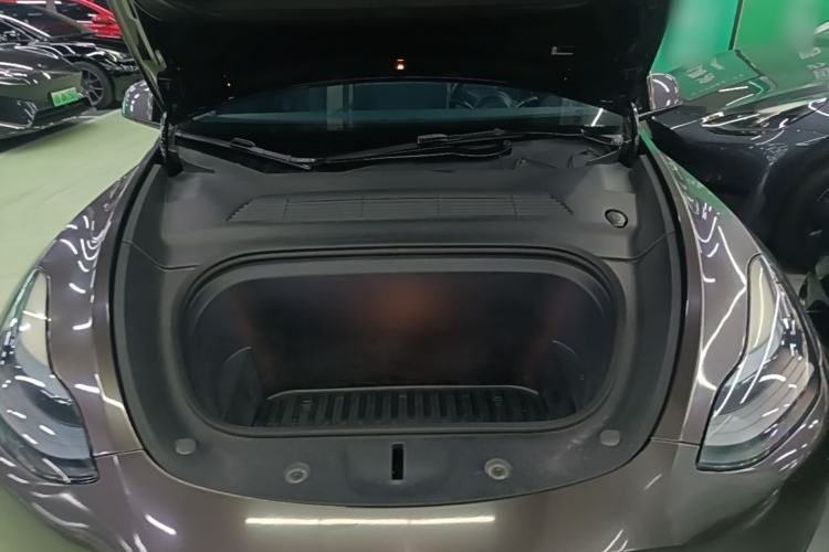 Used Tesla Model Y 2022 Rear-Wheel-Drive Version Engine Bay
