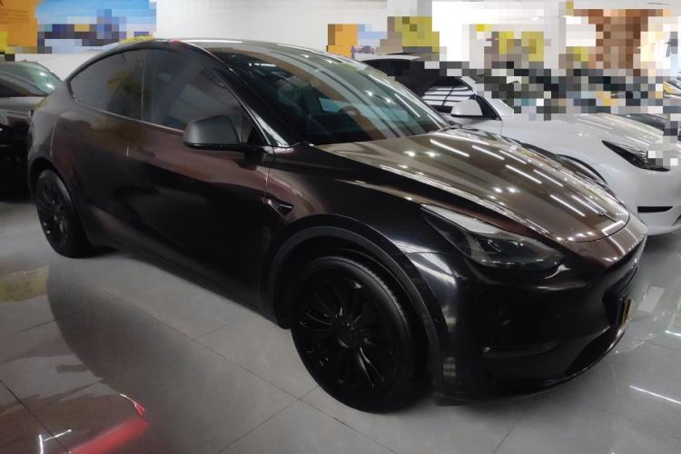 Used Tesla Model Y 2022 Long-Range All-Wheel-Drive Version Exterior 2