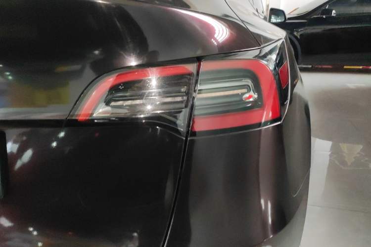 Used Tesla Model Y 2022 Long-Range All-Wheel-Drive Version Exterior 6