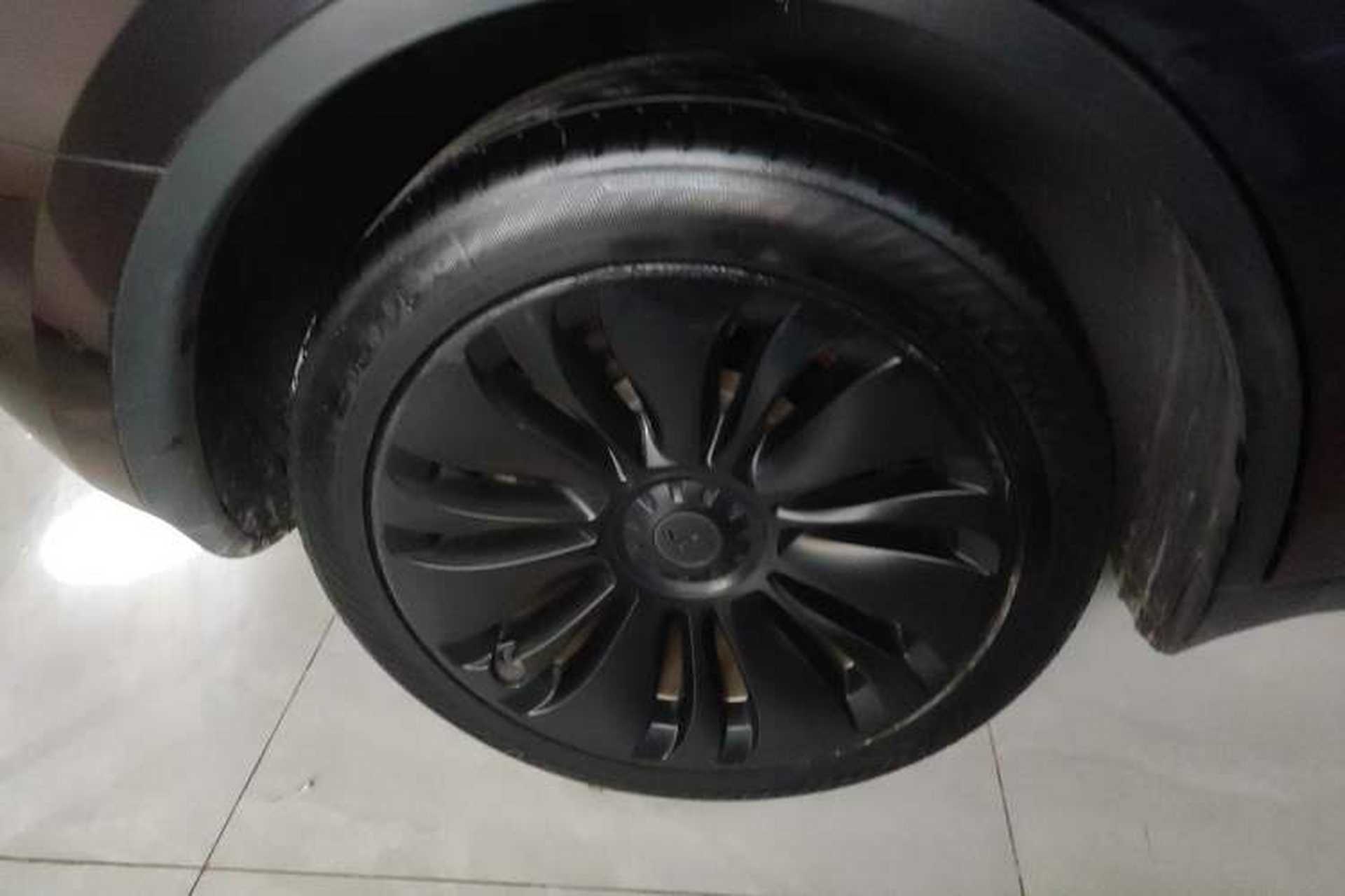 Used Tesla Model Y 2022 Long-Range All-Wheel-Drive Version Exterior 8