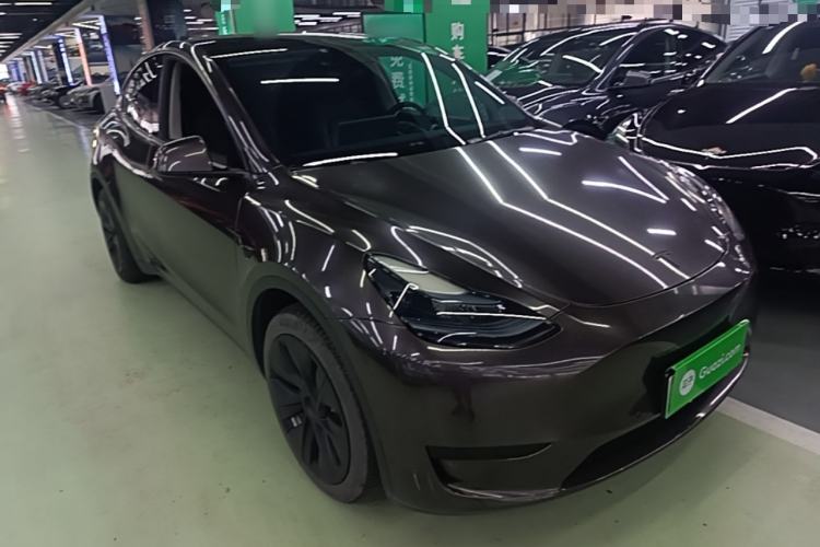 Used Tesla Model Y 2022 Rear-Wheel-Drive Version Front Right 45 Deg