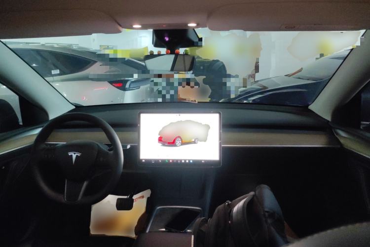 Used Tesla Model Y 2022 Long-Range All-Wheel-Drive Version Interior 2