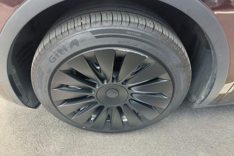 Used Tesla Model Y 2022 Revised Version Rear-Wheel Drive Left Front Wheel Hub