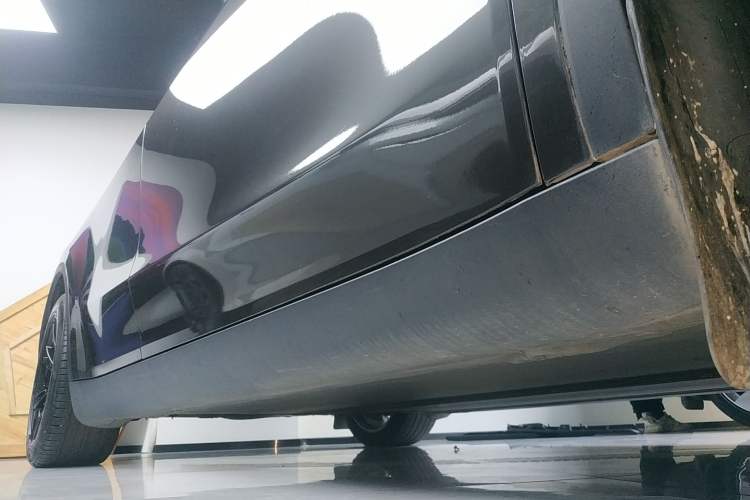 Used Tesla Model Y 2022 Revised Version Rear-Wheel Drive Right Side Sill