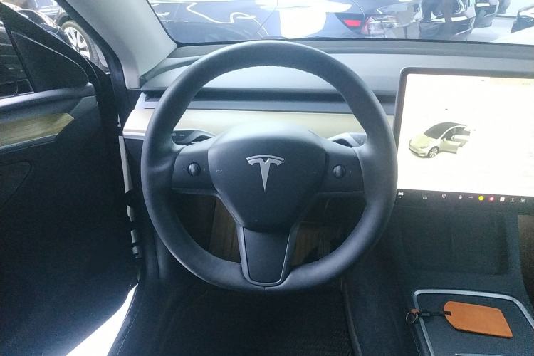 Used Tesla Model Y 2022 Revised Version Rear-Wheel Drive Steering Wheel