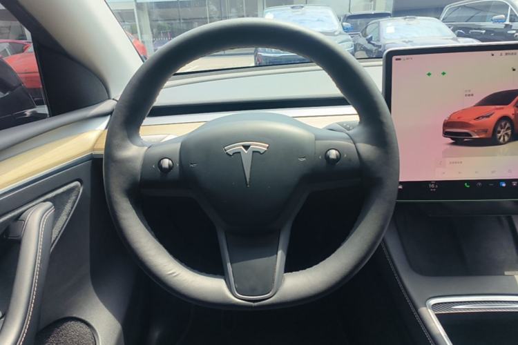 Used Tesla Model Y 2022 Revised Version Rear-Wheel Drive Steering Wheel