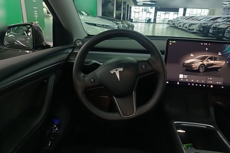 Used Tesla Model Y 2022 Rear-Wheel-Drive Version Steering Wheel