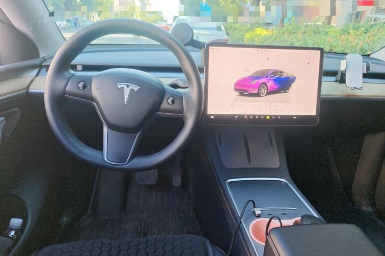 Used Tesla Model Y 2022 Revised Version Rear-Wheel Drive Center Console