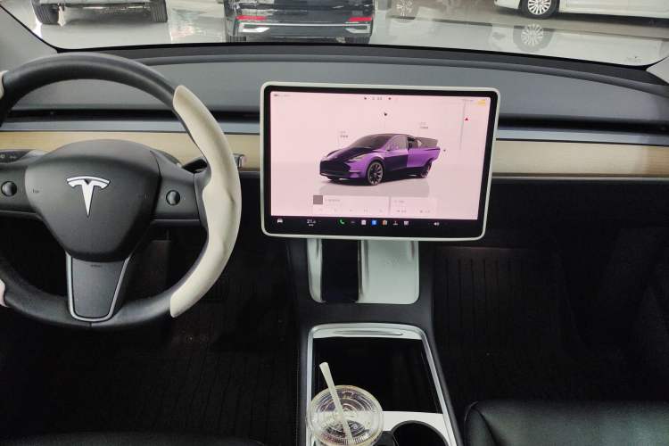 Used Tesla Model Y 2022 Rear-Wheel-Drive Version Audio And AC Panel