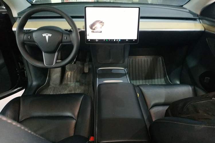 Used Tesla Model Y 2022 Revised Version Rear-Wheel Drive Audio And AC Panel
