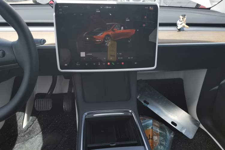 Used Tesla Model Y 2022 Rear-Wheel-Drive Version Audio And AC Panel