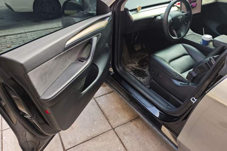 Used Tesla Model Y 2022 Revised Version Rear-Wheel Drive Driver Seat