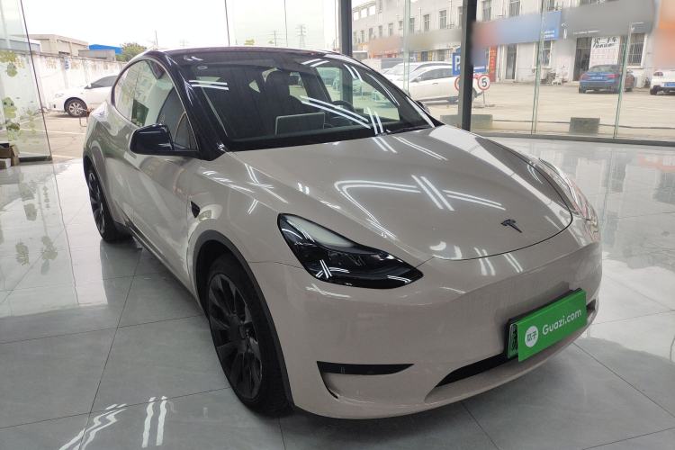Used Tesla Model Y 2022 Rear-Wheel-Drive Version Exterior 2