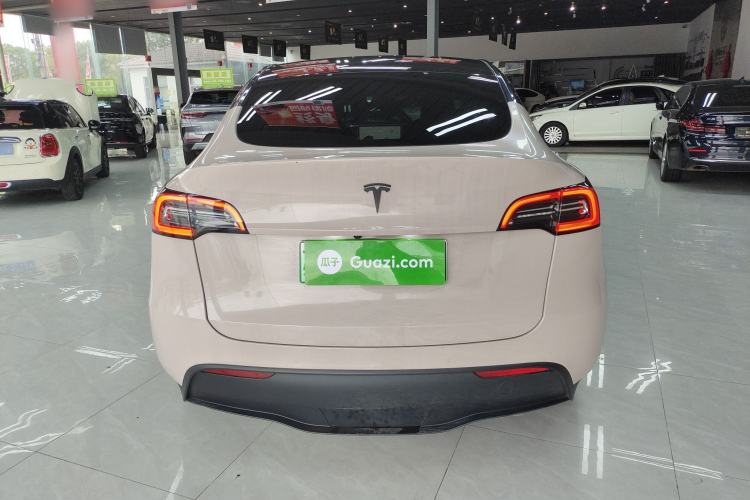 Used Tesla Model Y 2022 Rear-Wheel-Drive Version Exterior 4