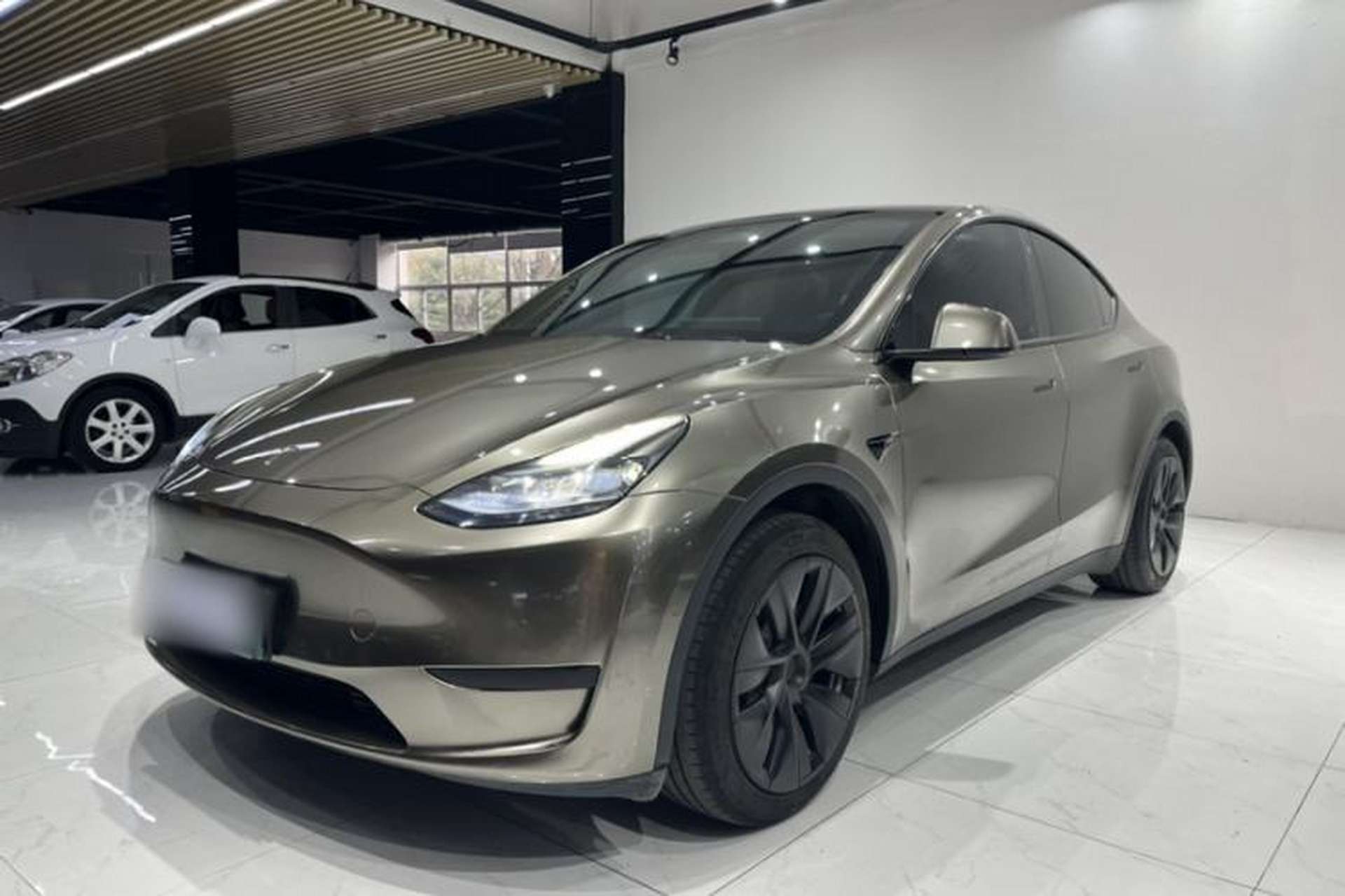 Used Tesla Model Y 2022 Revised Version Rear-Wheel Drive Front Left 45 Deg