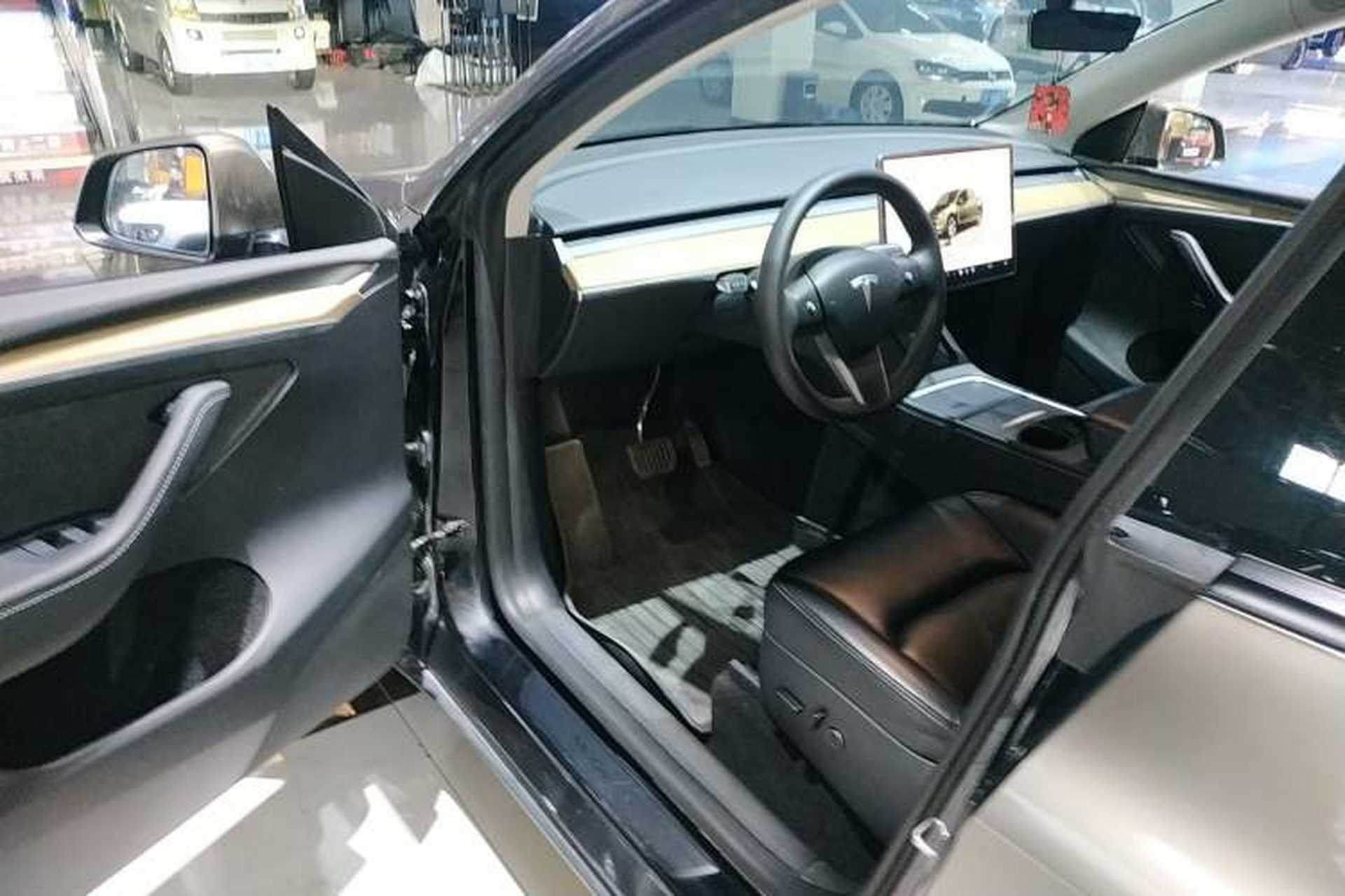 Used Tesla Model Y 2022 Revised Version Rear-Wheel Drive Interior 3