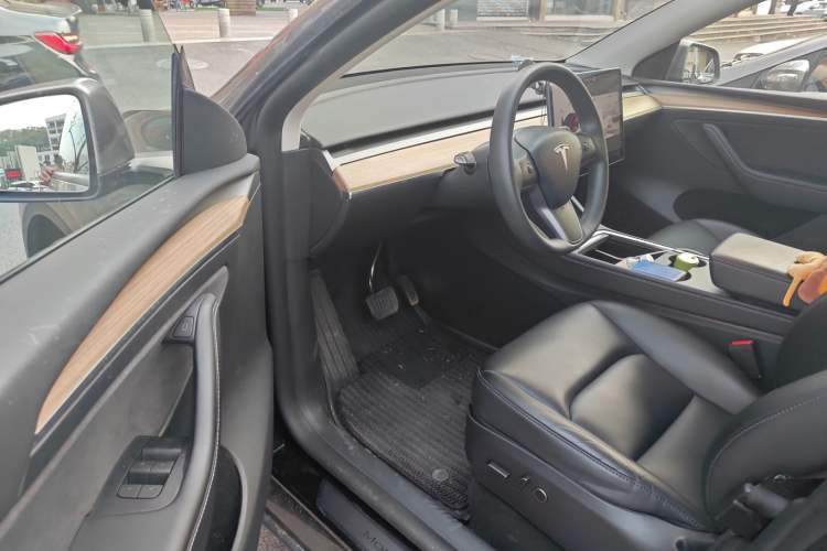 Used Tesla Model Y 2022 Revised Version Rear-Wheel Drive Interior 3