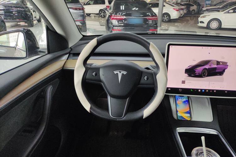 Used Tesla Model Y 2022 Rear-Wheel-Drive Version Steering Wheel