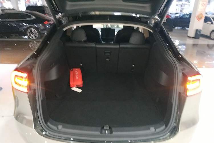 Used Tesla Model Y 2022 Revised Version Rear-Wheel Drive Trunk